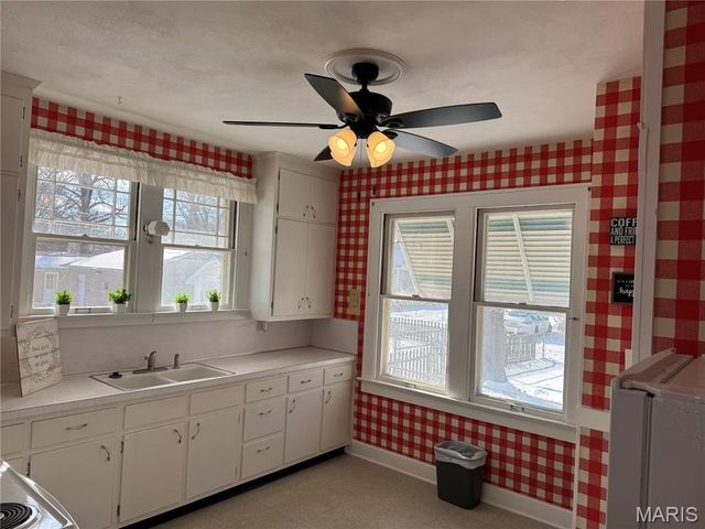 139 Kansas Avenue, Belleville, IL 62221