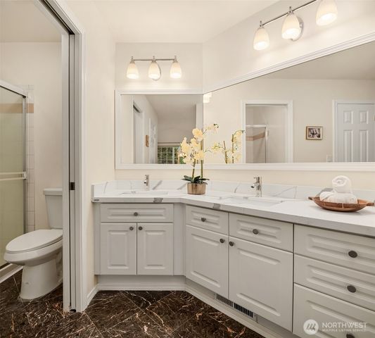 18646 NE 57th Way, Redmond, WA 98052