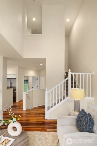 18646 NE 57th Way, Redmond, WA 98052