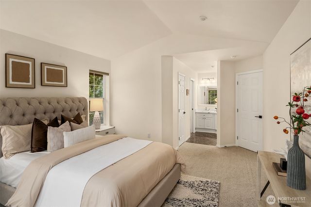 18646 NE 57th Way, Redmond, WA 98052