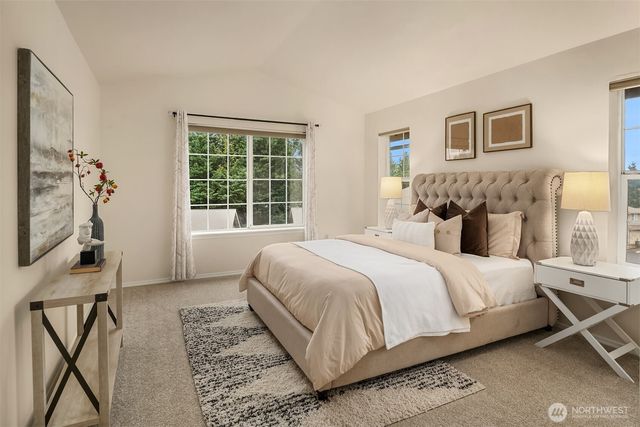 18646 NE 57th Way, Redmond, WA 98052