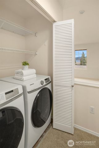 18646 NE 57th Way, Redmond, WA 98052