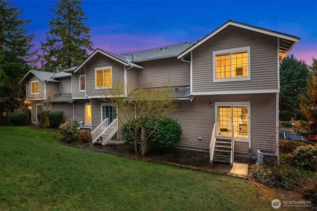 18646 NE 57th Way, Redmond, WA 98052