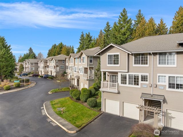 18646 NE 57th Way, Redmond, WA 98052