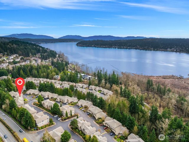 18646 NE 57th Way, Redmond, WA 98052