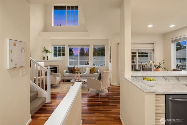 18646 NE 57th Way, Redmond, WA 98052