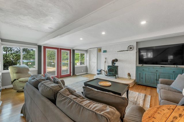 105 Gardners Grove Road, Belmont, NH 03220