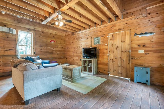 105 Gardners Grove Road, Belmont, NH 03220