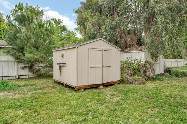 1752 Hungry Hollow Rd, Lincoln, CA 95648