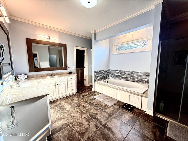 103 Oak Meadow Drive, Clinton, MS 39056