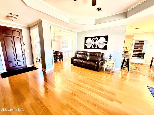 103 Oak Meadow Drive, Clinton, MS 39056