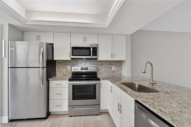 15206 Parkside DR 102, Fort Myers, FL 33908
