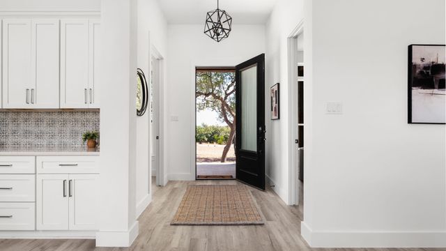 222 Stars And Stripes, Fischer, TX 78623