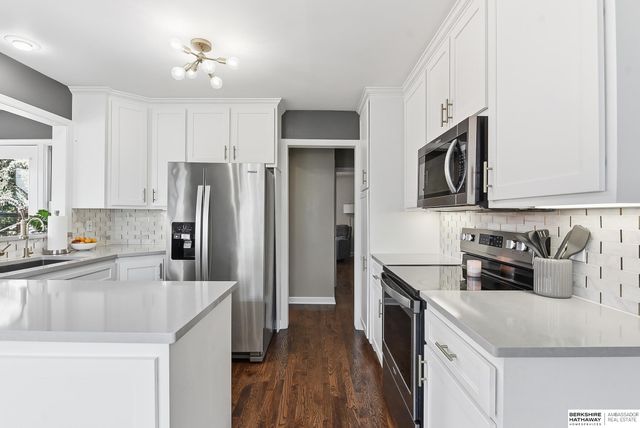 6328 William Street, Omaha, NE 68106
