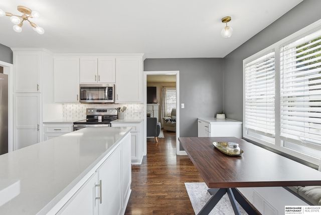 6328 William Street, Omaha, NE 68106