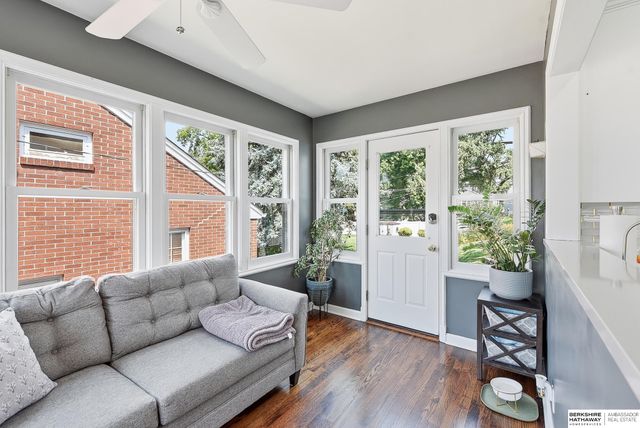 6328 William Street, Omaha, NE 68106
