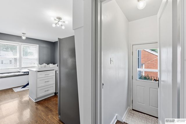 6328 William Street, Omaha, NE 68106