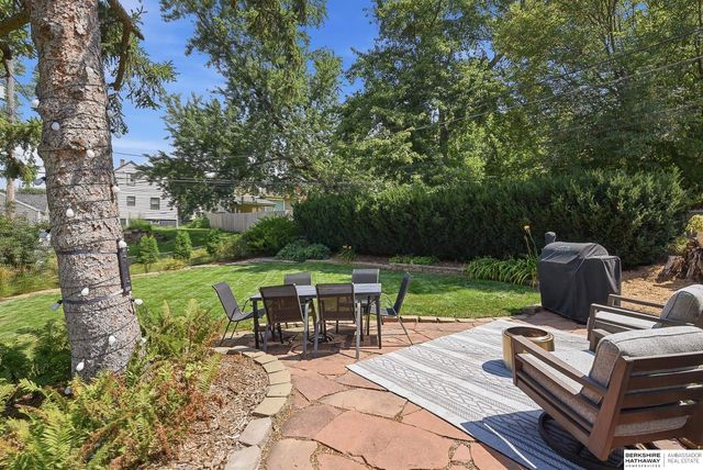 6328 William Street, Omaha, NE 68106