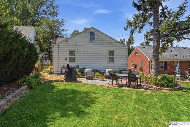 6328 William Street, Omaha, NE 68106