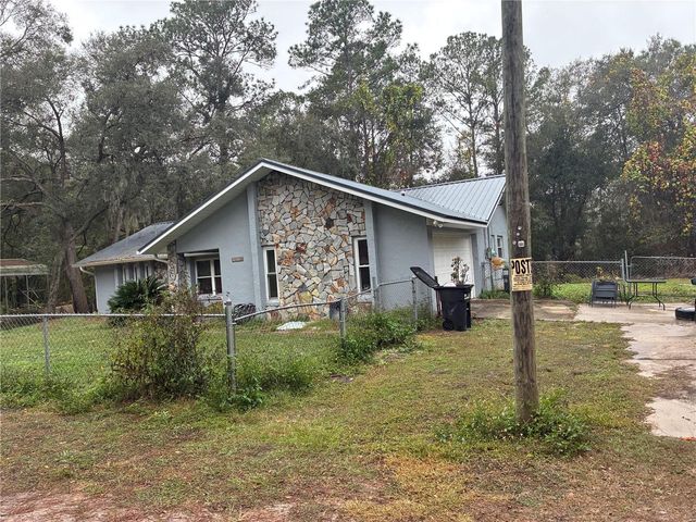 4660 SE 160TH COURT, Ocklawaha, FL 32179