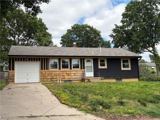 12808 E Bowen Street, Independence, MO 64055