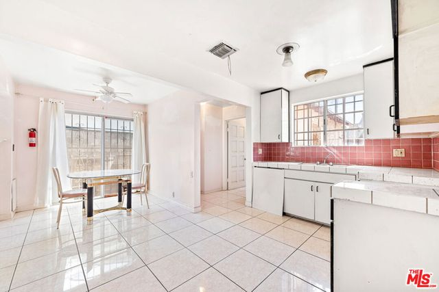 711 N Priscilla Lane, Burbank, CA 91505