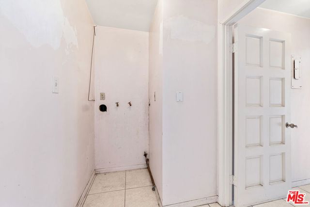 711 N Priscilla Lane, Burbank, CA 91505