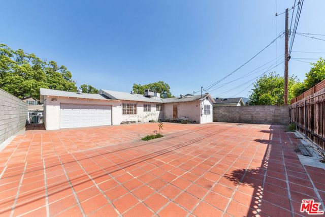 711 N Priscilla Lane, Burbank, CA 91505