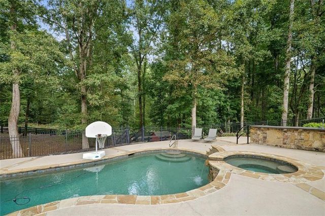 160 Stone Orchard Court, Alpharetta, GA 30004