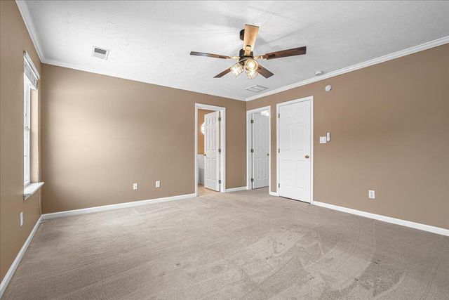 113 White Oak Trace, Lexington, KY 40511