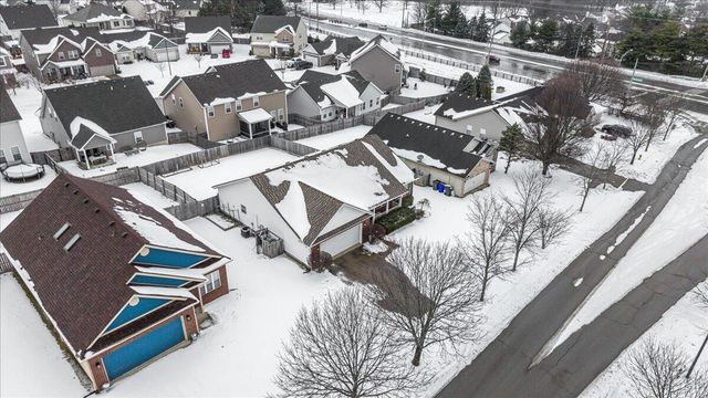 113 White Oak Trace, Lexington, KY 40511