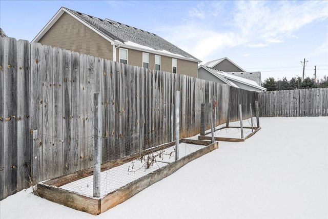 113 White Oak Trace, Lexington, KY 40511