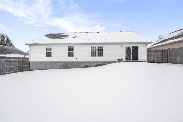 113 White Oak Trace, Lexington, KY 40511