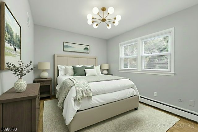 21 Lincoln Pkwy, Bayonne City, NJ 07002