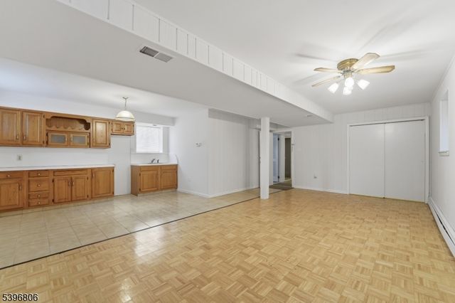 21 Lincoln Pkwy, Bayonne City, NJ 07002