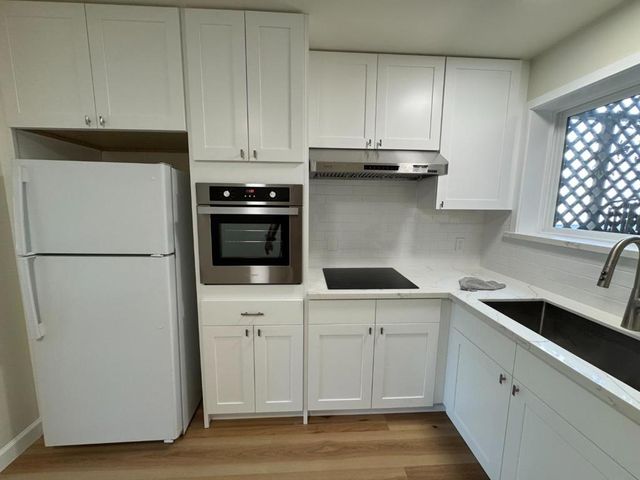 370 Bartlett Avenue 2, San Francisco, CA 94110