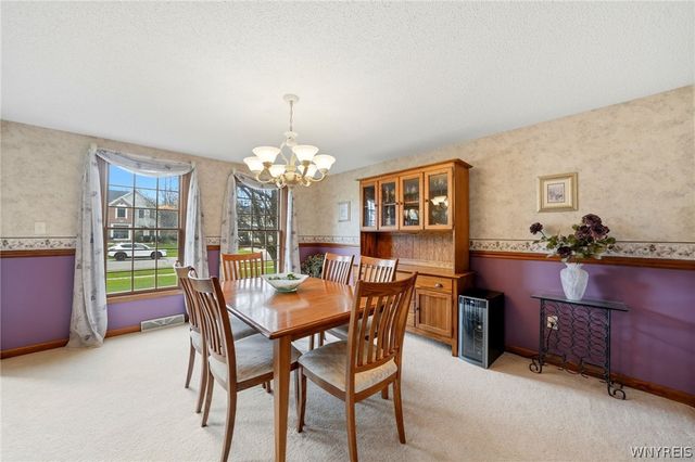 3460 Parkwood Common, Hamburg, NY 14075