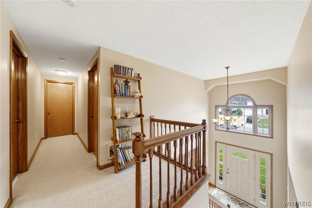 3460 Parkwood Common, Hamburg, NY 14075
