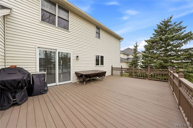 3460 Parkwood Common, Hamburg, NY 14075