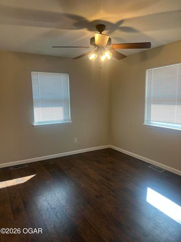 1306 Curtin Avenue, Seneca, MO 64865