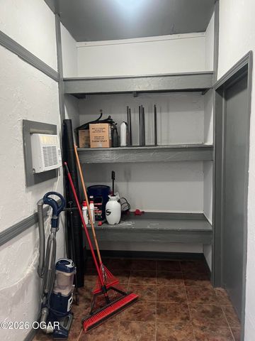 1306 Curtin Avenue, Seneca, MO 64865