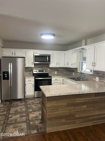 1306 Curtin Avenue, Seneca, MO 64865