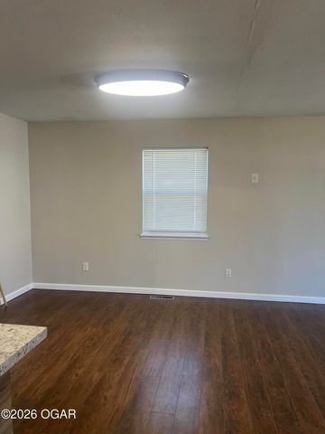 1306 Curtin Avenue, Seneca, MO 64865