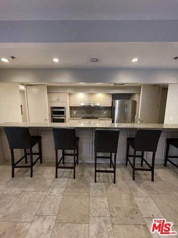 600 W 9th Street 607, Los Angeles, CA 90015