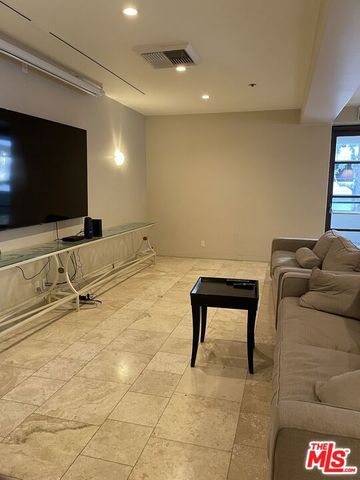 600 W 9th Street 607, Los Angeles, CA 90015