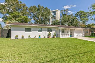 5937 LORAN Drive N, Jacksonville, FL 32216