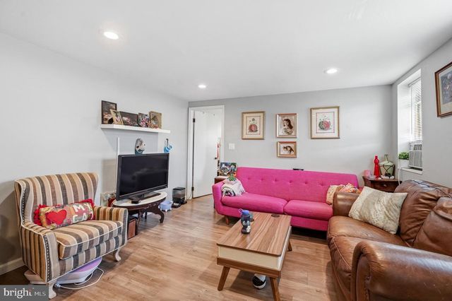 1946 S ISEMINGER ST, Philadelphia, PA 19148