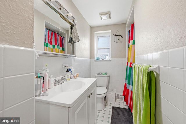 1946 S ISEMINGER ST, Philadelphia, PA 19148