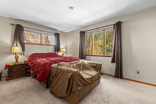 12040 Torrey Pines Drive, Auburn, CA 95602