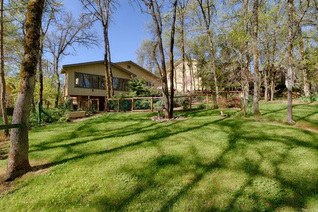 12040 Torrey Pines Drive, Auburn, CA 95602